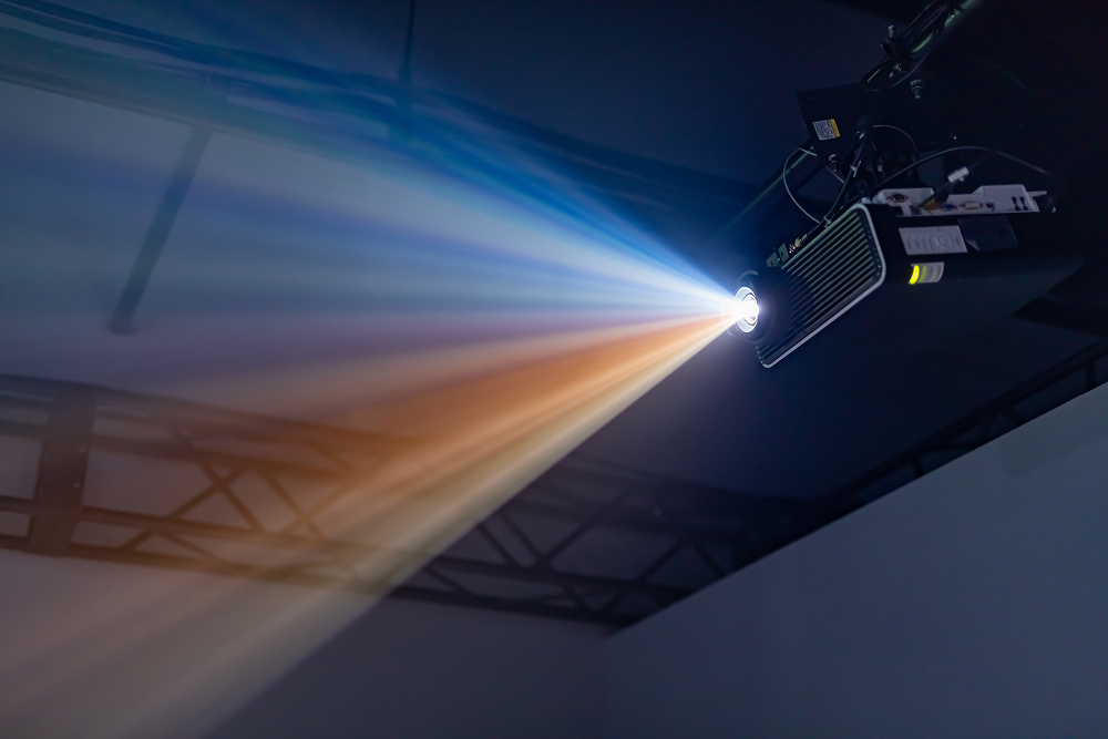 見やすさを支える映像サポート